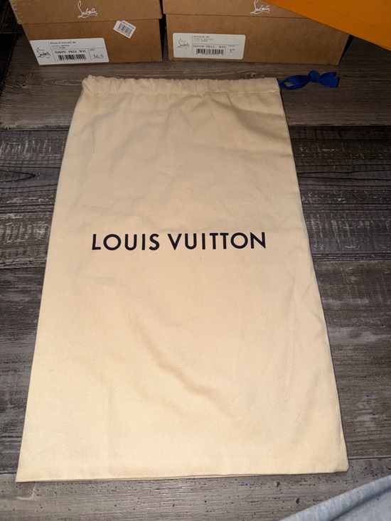 Louis Vuitton Other - Louis Vuitton Cream Drawstring Logo Dust Bag